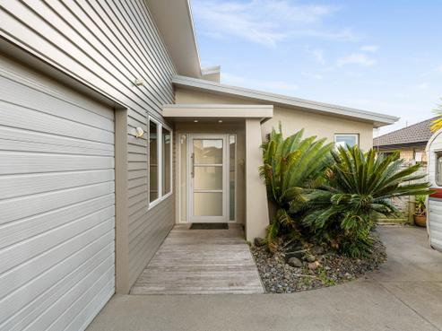 14 Waterford Park Drive, Papamoa