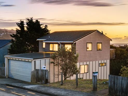 16 Morere Street, Titahi Bay