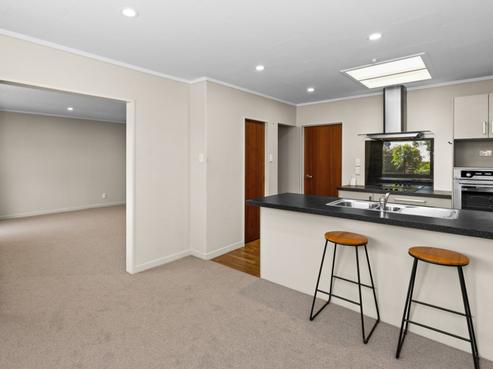2/11 Mchardy Street, Havelock North