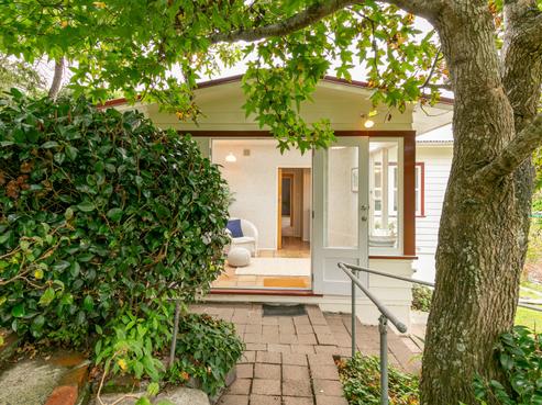 1A Trelissick Crescent, Ngaio