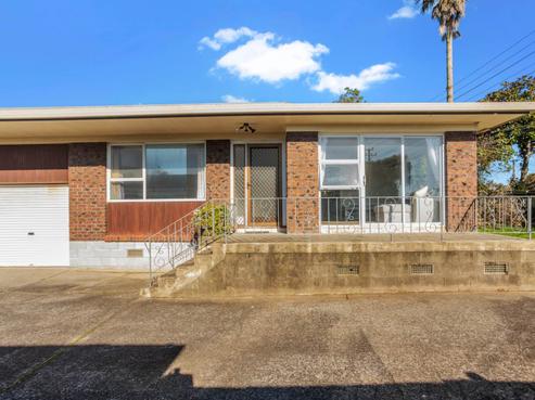 1/69 Hepburn Road, Glendene