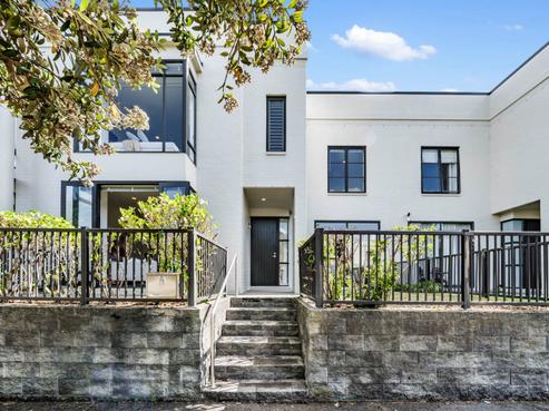 75 Bluegrey Avenue, Stonefields