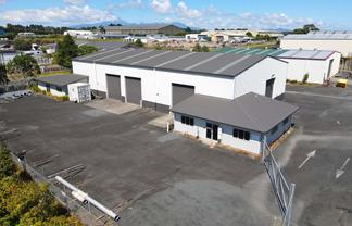 Nice Tidy Warehouse & Yard