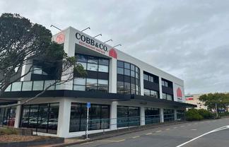 Top-Level Office to Impress!