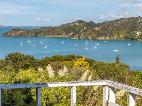 5 Burrell Road Extension, Oneroa