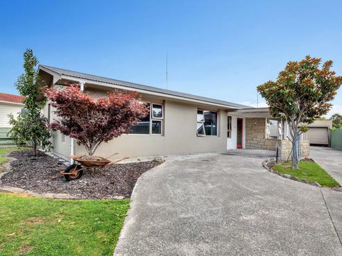 34 John F Kennedy Drive, Milson
