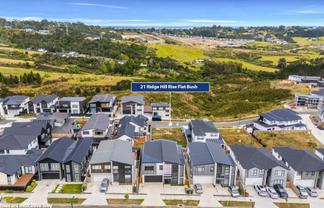 21 Ridgehill  Rise, Flat Bush
