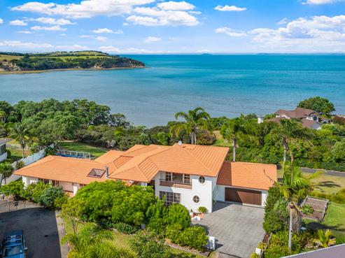 4 Belle-mer Place, Gulf Harbour