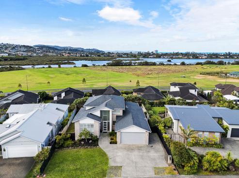 6 Frances Place, Silverdale