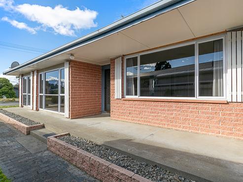 6 Houghton Crescent, Redwoodtown