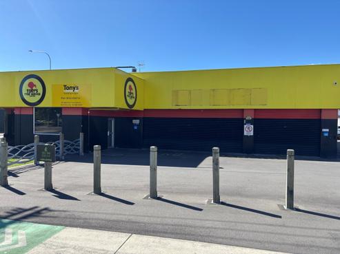 529 Queen Street East, Levin