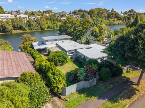 481 River Road, Fairfield