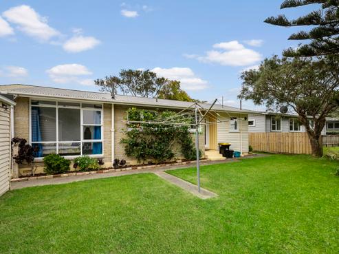 34 Silverbirch Grove, Churton Park