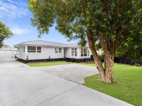 11 Clayton Road, Manurewa