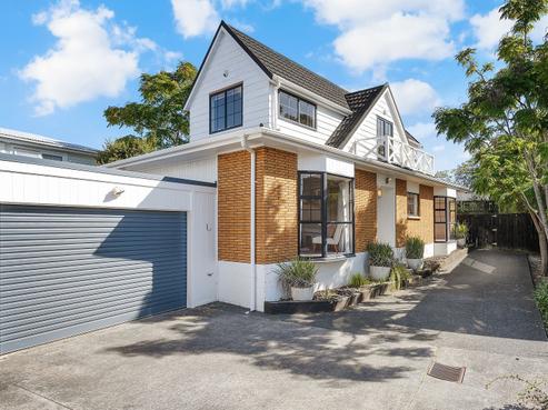 2/97 Matipo Road, Mairangi Bay
