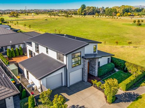 33 Little Gem Road, Hornby