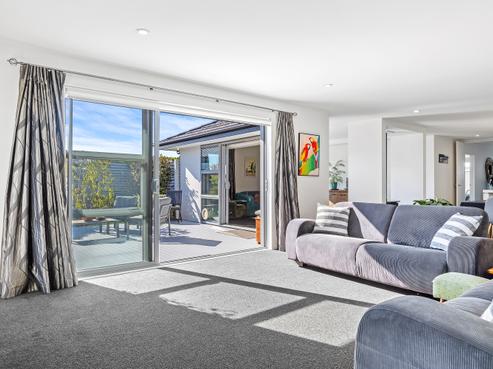 37 Kawari Drive, Pegasus