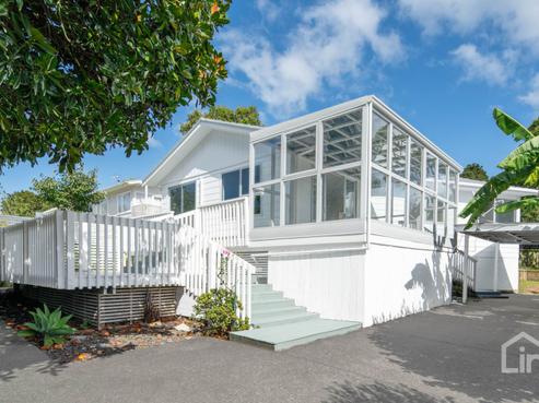 49 Castleton Street, Birkdale
