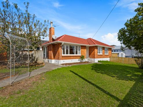 40 Vodanovich Road, Te Atatu South