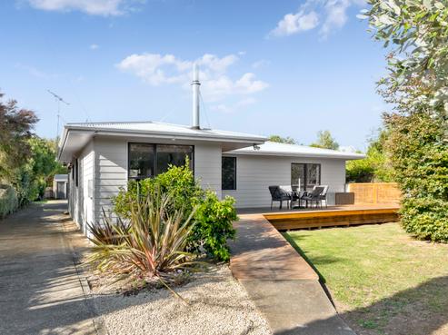 35 Grey Street, Martinborough