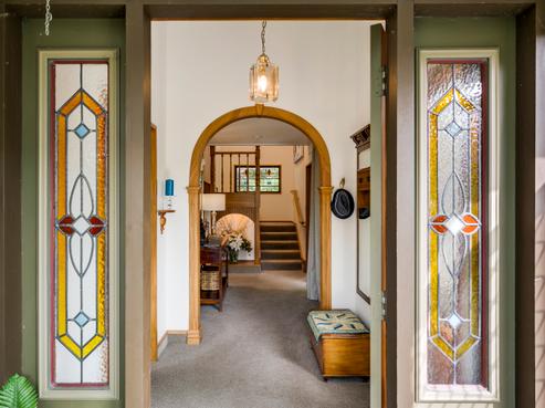 701 Charles Street, Raureka