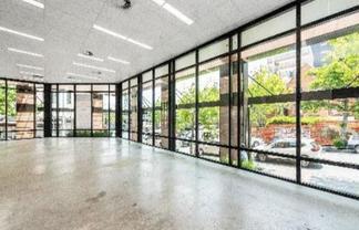 Creative Retail Space with Amenities