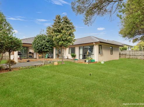 4 Owhatiura Drive, Lynmore