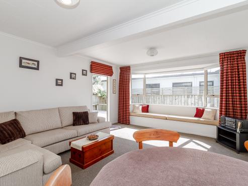 68B The Esplanade, Westshore