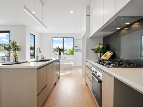 144 Oaktree Avenue, Browns Bay