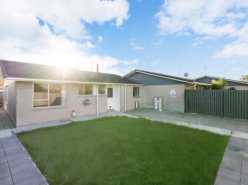 3/11 Tuckers Road, Redwood