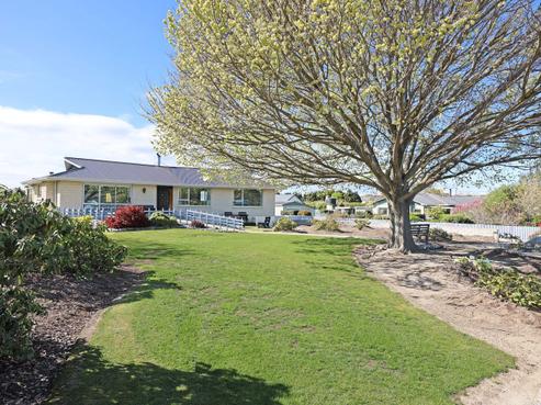 16 Percy Street, Weston