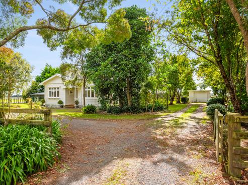 435 Tararua Road, Levin