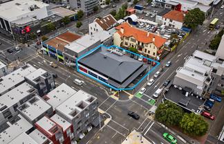 Sun-Soaked Te Aro Landmark with Income and Profile