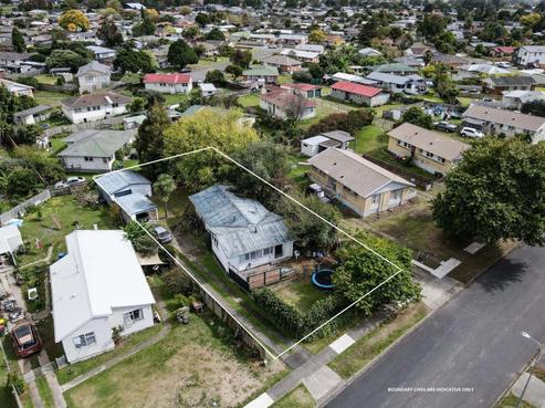 72 Winstone Avenue, Chartwell