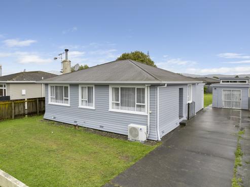 18 Haydon Street, Roslyn