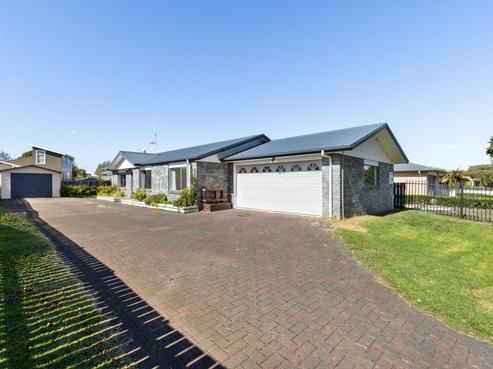 22 Catalina Drive, Melville