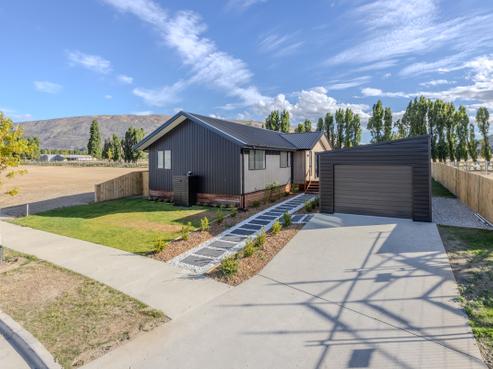 15 Rubus Street, Wanaka