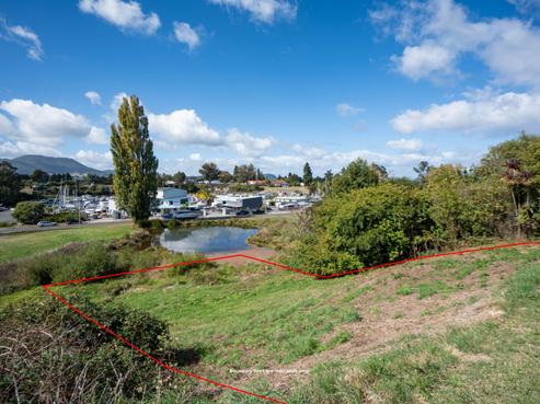 70 Noble Street, Nukuhau