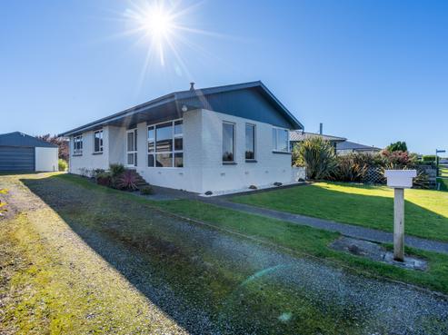 34 Lothian Crescent, Strathern