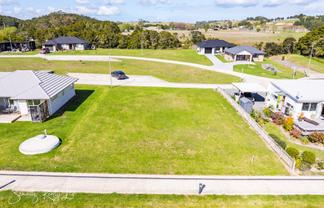 3 Manaaki Circle, Paparoa