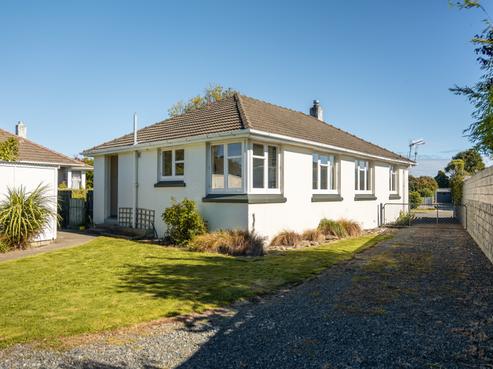 76 Adamson Crescent, Glengarry
