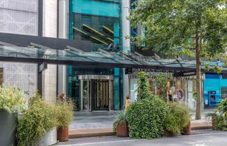 Retail Space Near Major Transport Hubs 