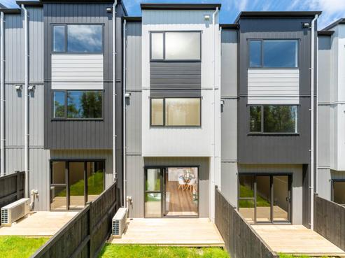 7 Don Oliver Lane, Glen Eden