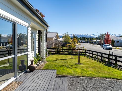 7 Rhoboro Road, Twizel