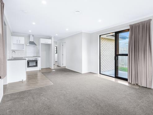 5 Oderings Place, Huntington