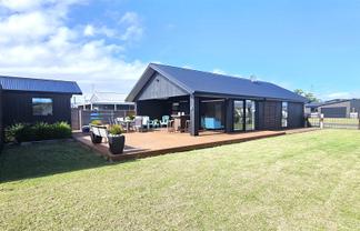  108 Kelly Jade Avenue, Matarangi