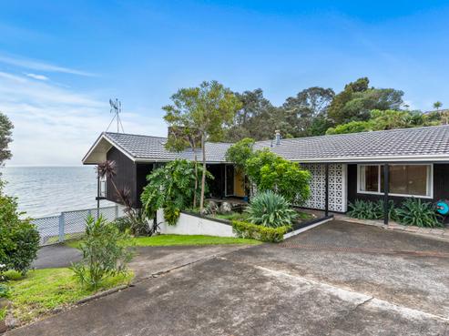 16 Harbour View Road, Point Chevalier