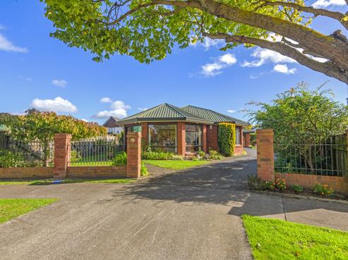 35 Presidential Drive, Milson