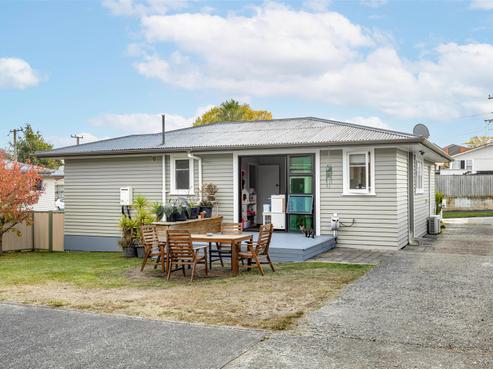 82 Urlich Avenue, Melville