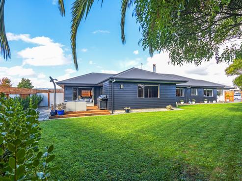 9 Walnut Grove, Kelvin Grove